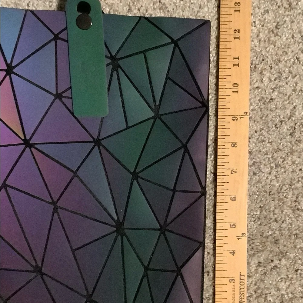 Geometric Luminous Shoulder Bag-NWOT - Picture 3 of 8